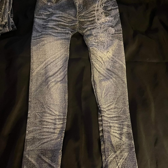 Chuns Jean Print Legging - Picture 4 of 5